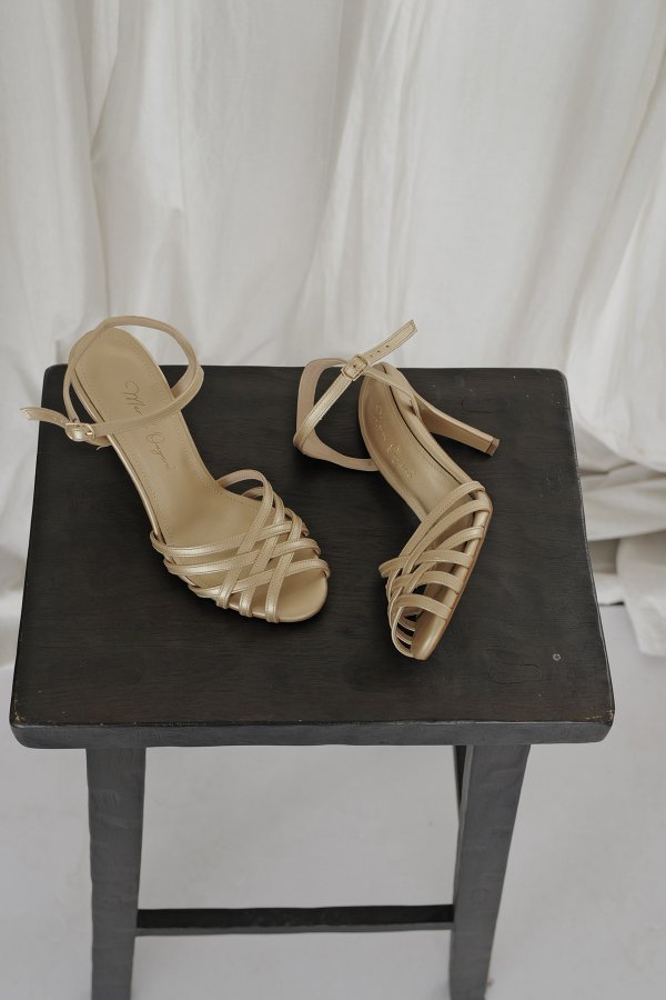 Kafes Model Topuklu Ayakkabı