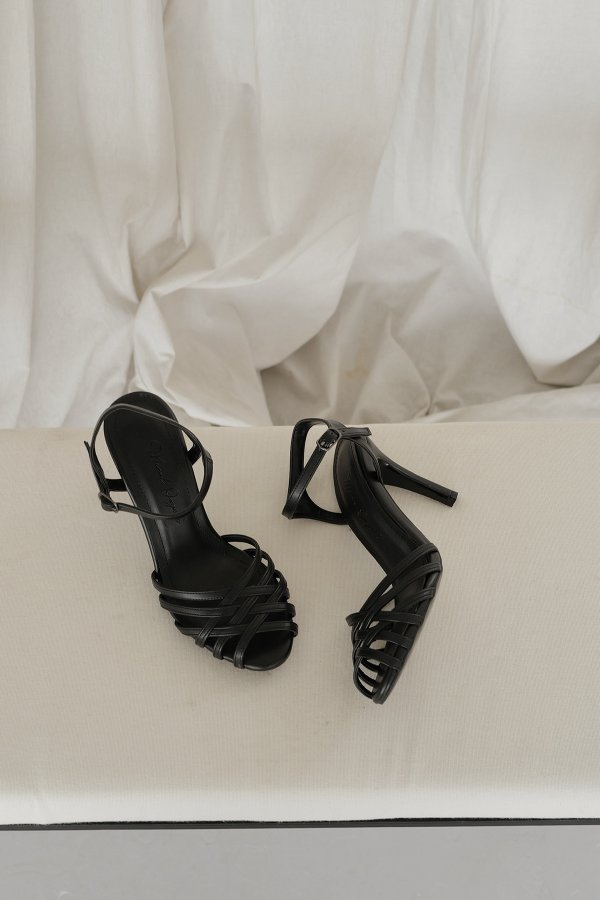 Kafes Model Topuklu Ayakkabı