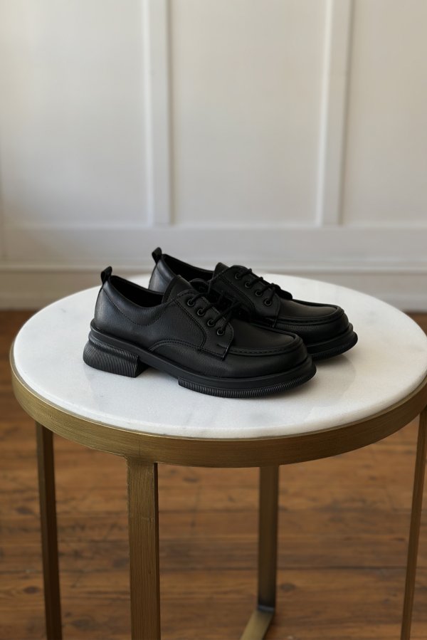 Bağcıklı Ayakkabı