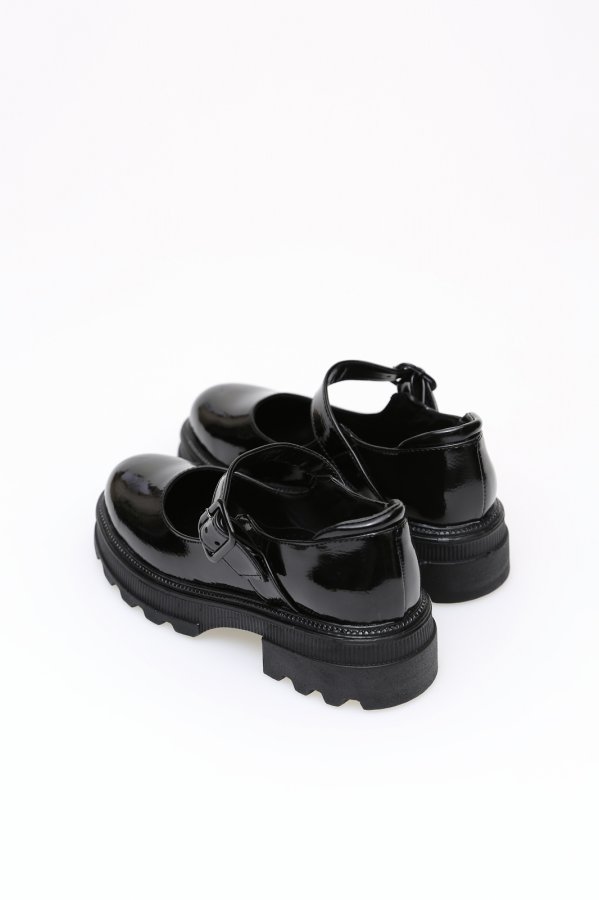 Kalın Bantlı Ayakkabı