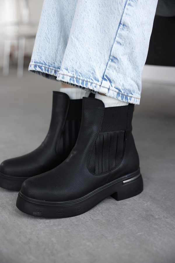 Metal Topuk Detay Bot