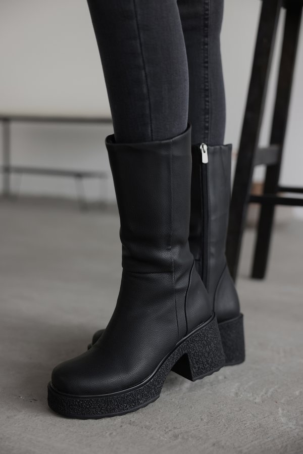 Platform Topuk Çizme