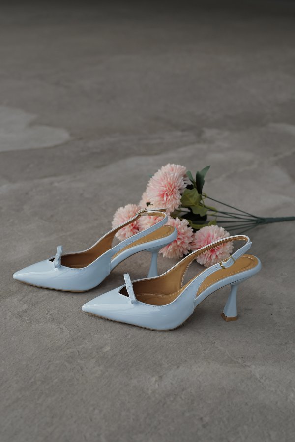 Fiyonklu Topuklu Ayakkabı