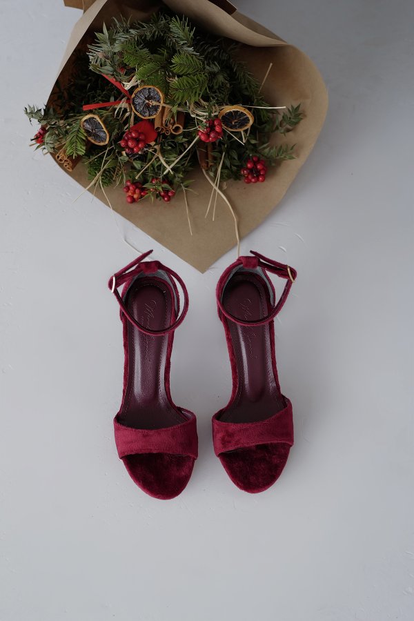 Kadife Topuklu Ayakkabı