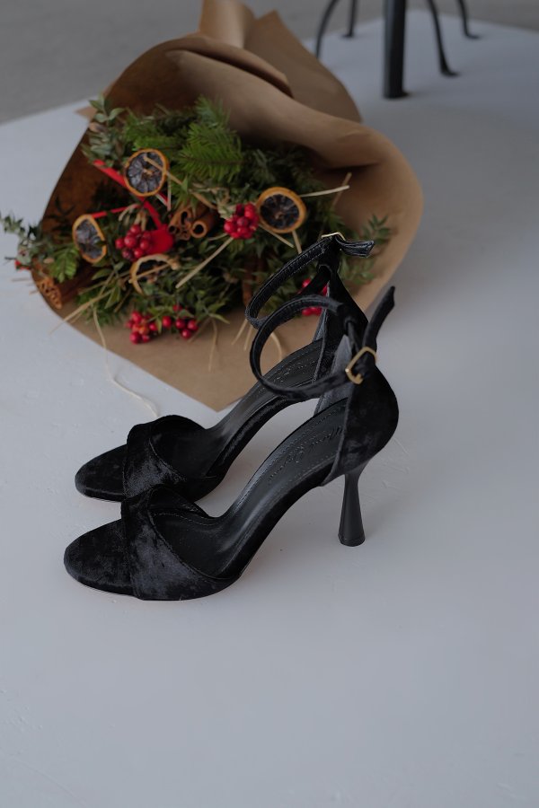 Kadife Topuklu Ayakkabı