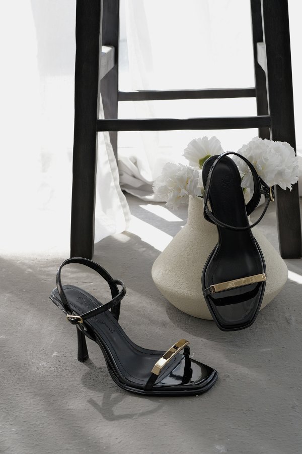 Tek Bant Topuklu Ayakkabı