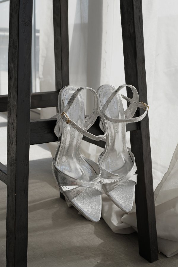 Çapraz Bant Topuklu Ayakkabı