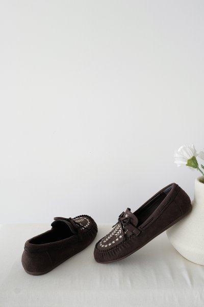 Süet Nakışlı Loafer