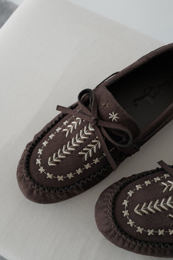 Süet Nakışlı Loafer