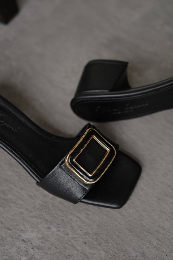 Gold Tokalı Topuklu Terlik