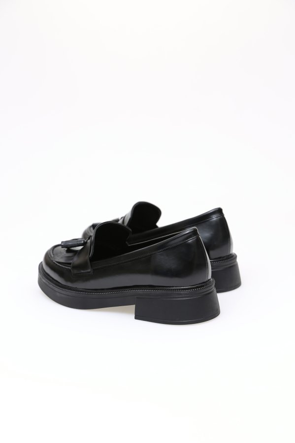 Püsküllü Loafer