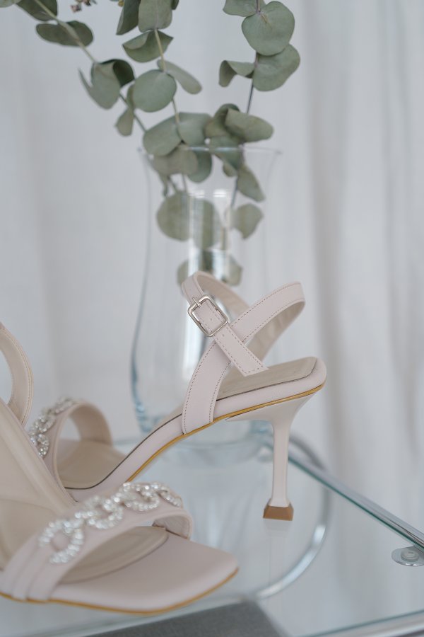 Taş Bantlı Topuklu Ayakkbı