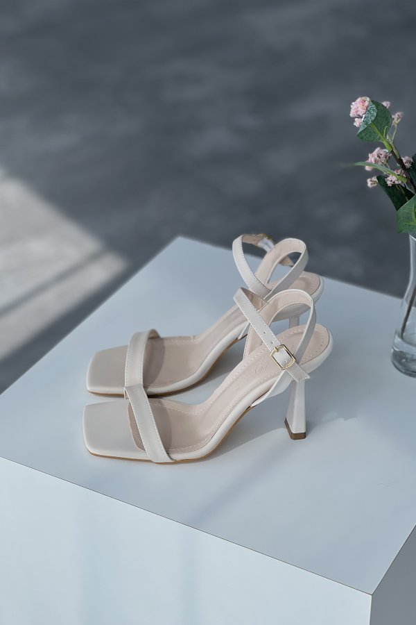 Tek Bant Topuklu Ayakkabı