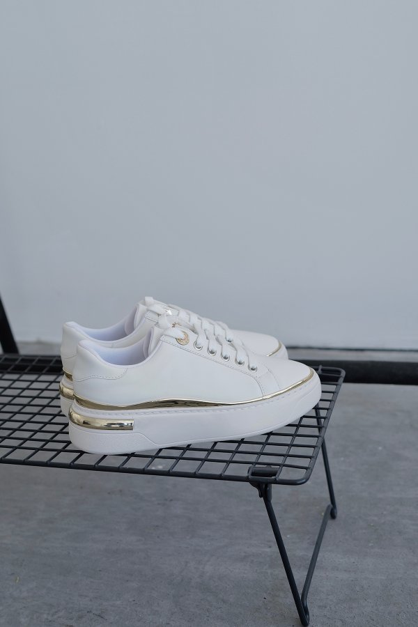 Gold Detaylı Sneaker