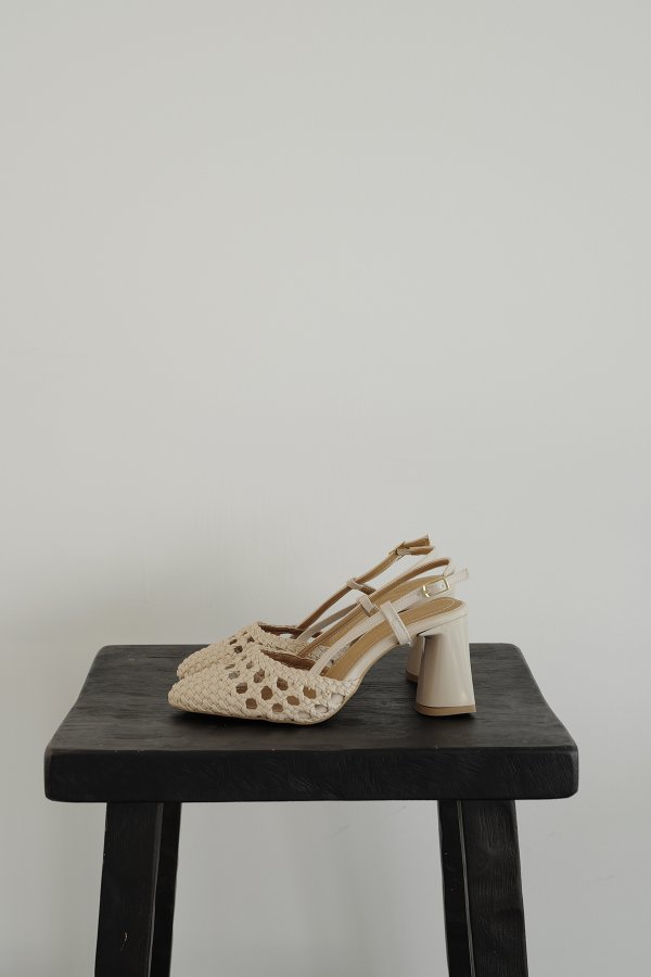 Örgülü Topuklu Ayakkabı