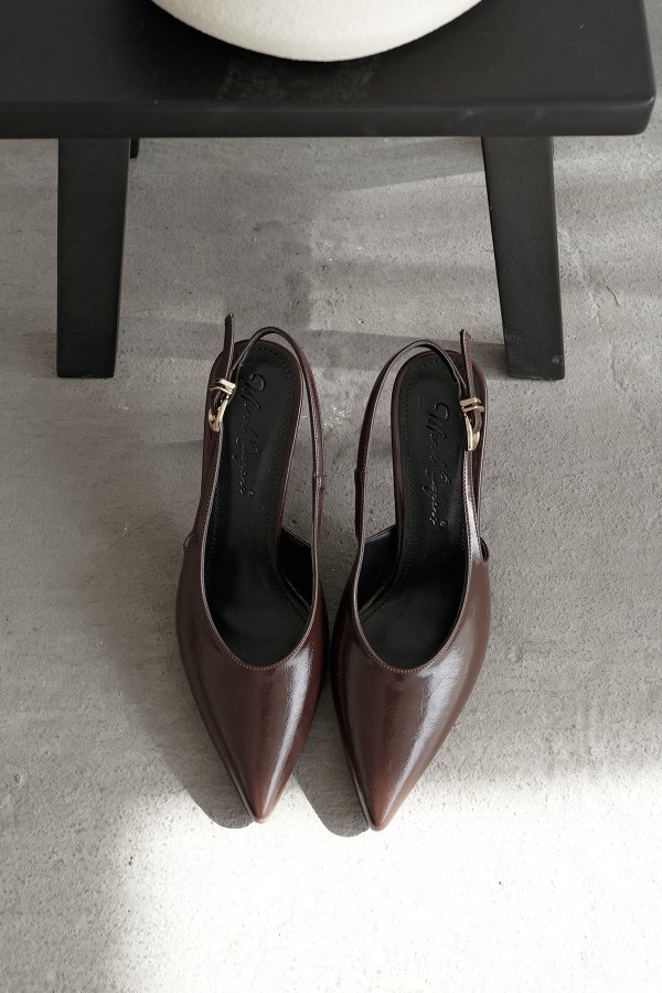 Arka Kemer Bantlı Topuklu Ayakkabı