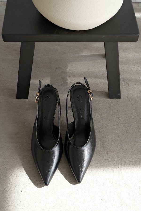 Arka Kemer Bantlı Topuklu Ayakkabı