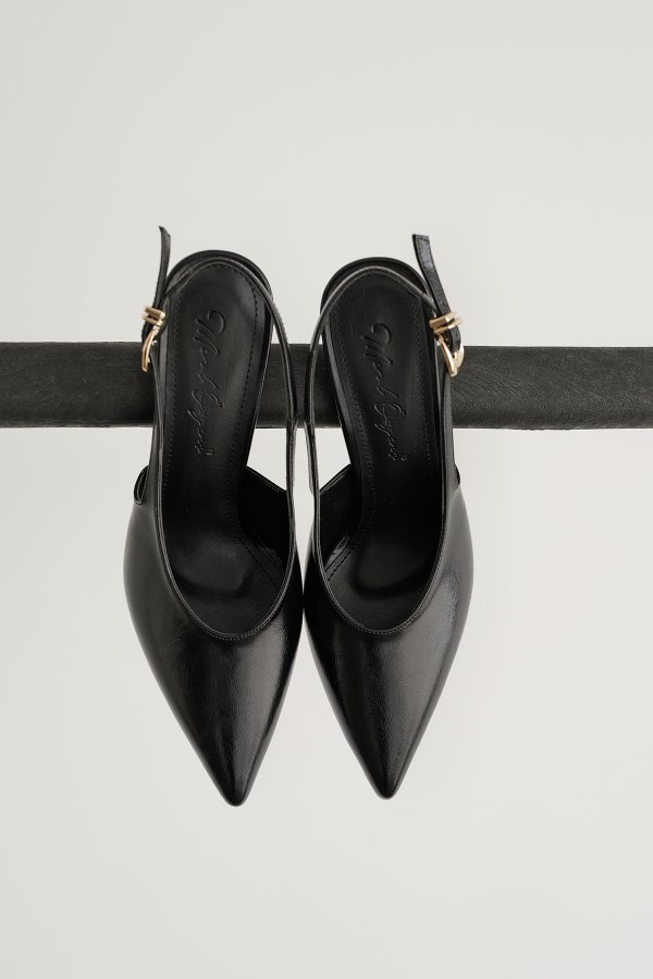 Arka Kemer Bantlı Topuklu Ayakkabı