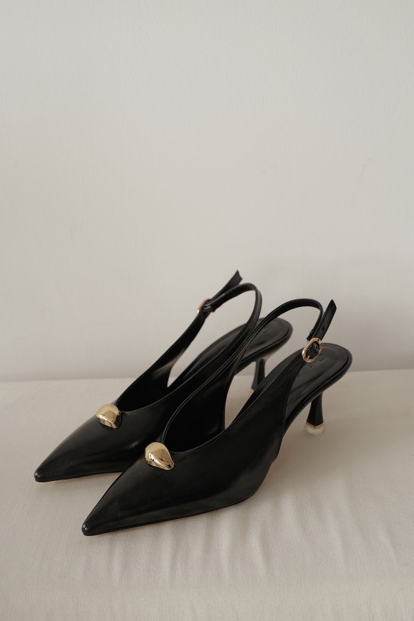 Gold Tokalı Topuklu Ayakkabı