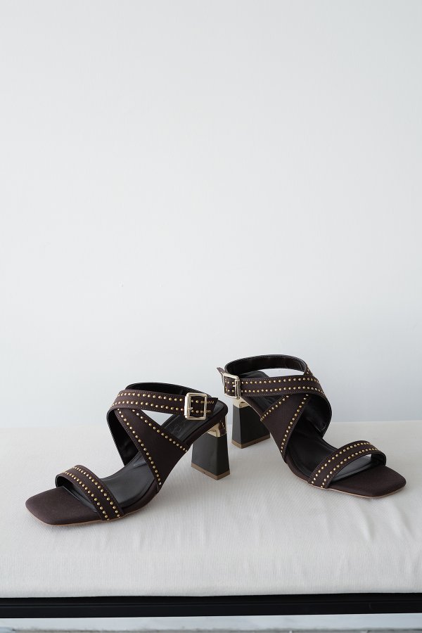 Zımbalı Topuklu Ayakkabı