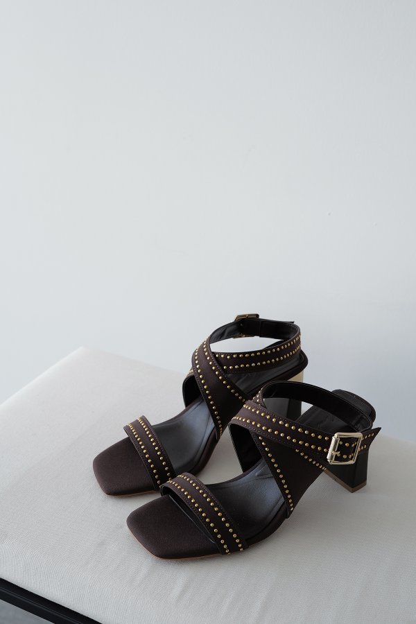 Zımbalı Topuklu Ayakkabı