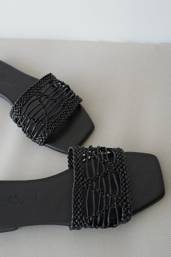 Örme Bantlı Düz Terlik