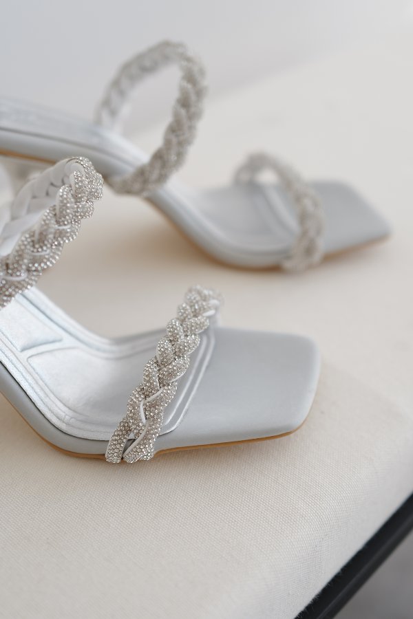 Örgü Taşlı Topuklu Terlik