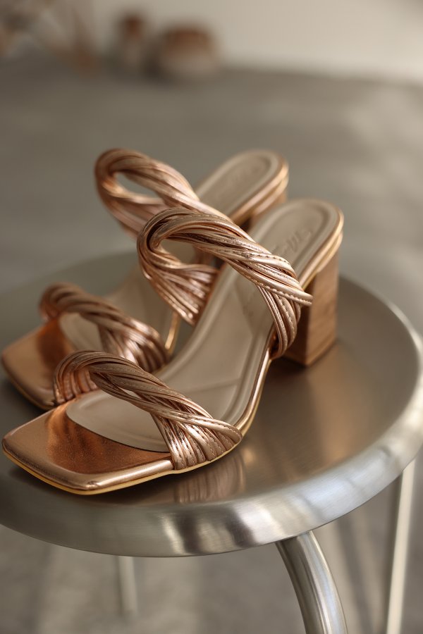 Sarmal Topuklu Terlik