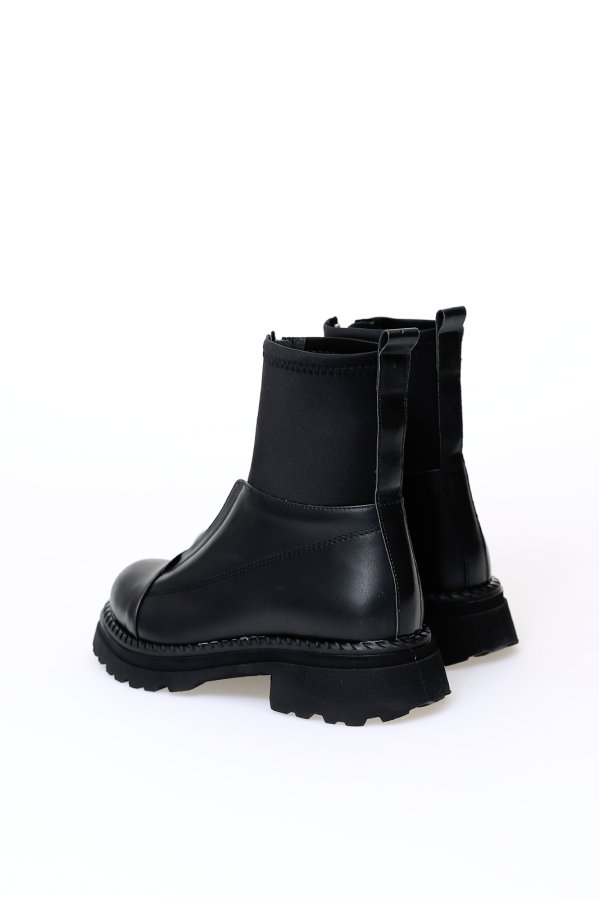 Önden Fermuarlı Kısa Bot