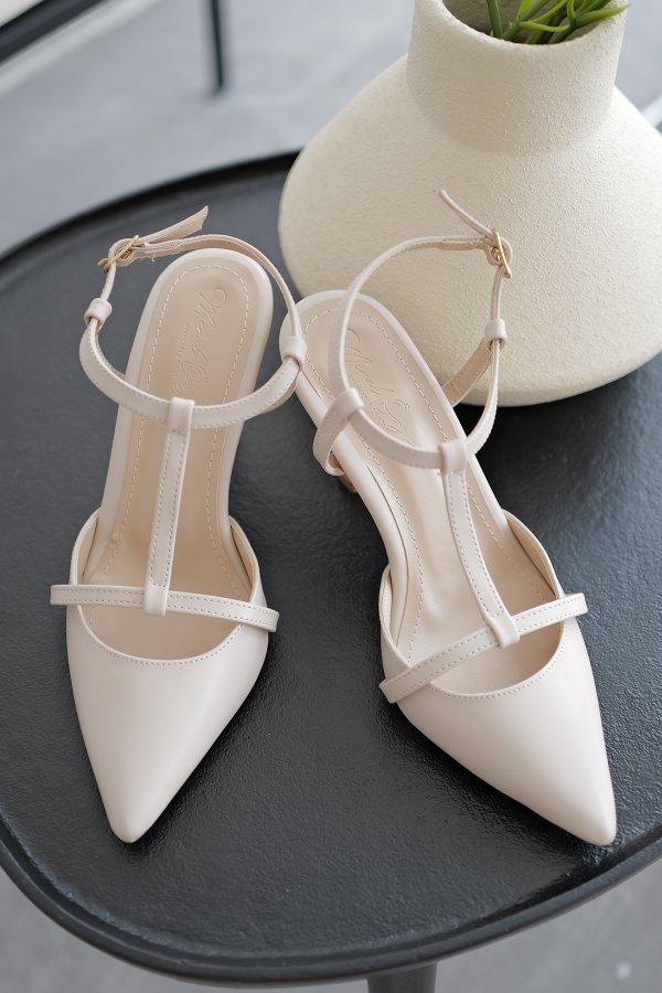 Bilekten Bağlamalı Topuklu Ayakkabı