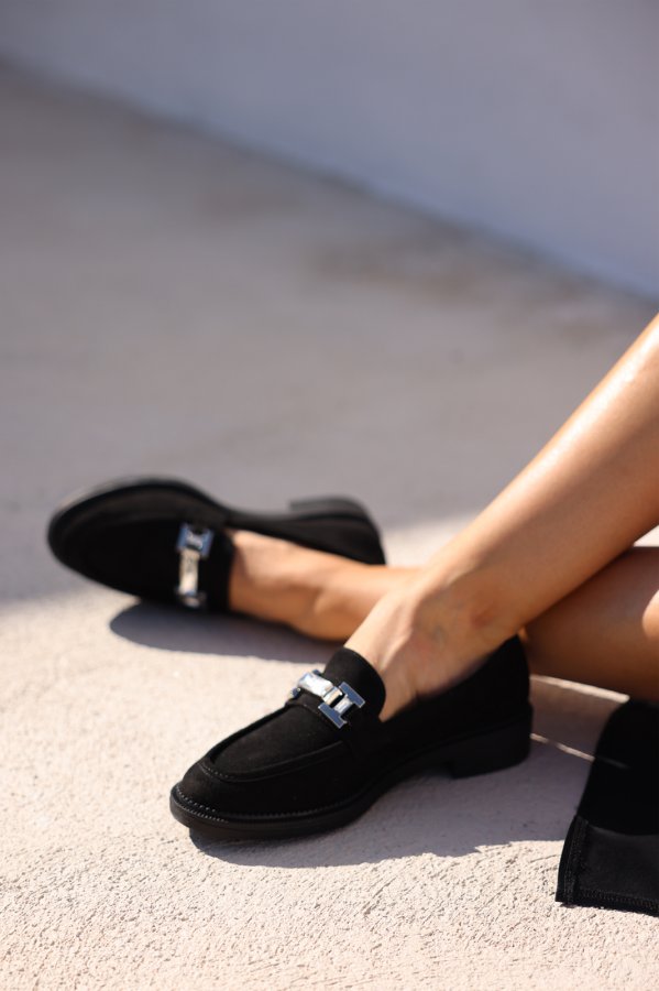 Tokalı Loafer