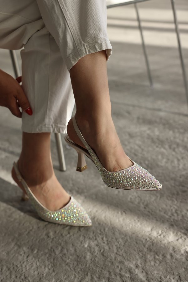 Taşlı Bilekten Bağlamalı Topuklu Ayakkabı