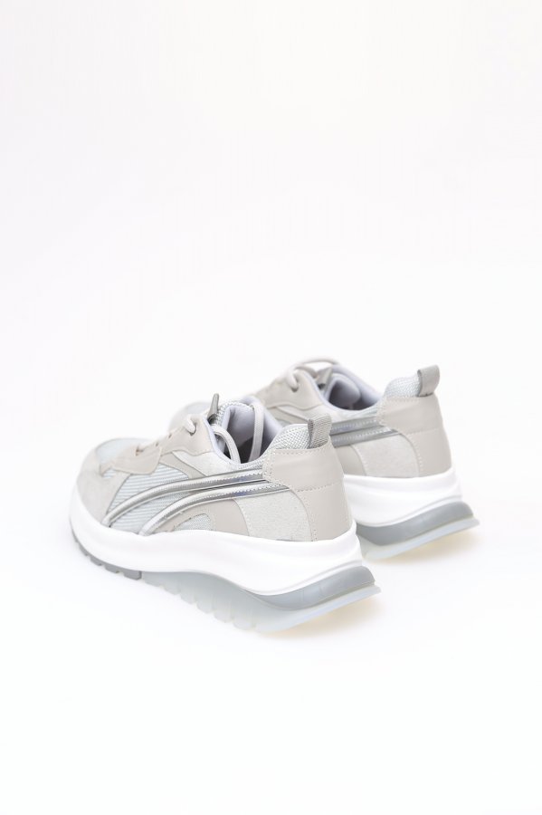 Bağcıklı Sneaker