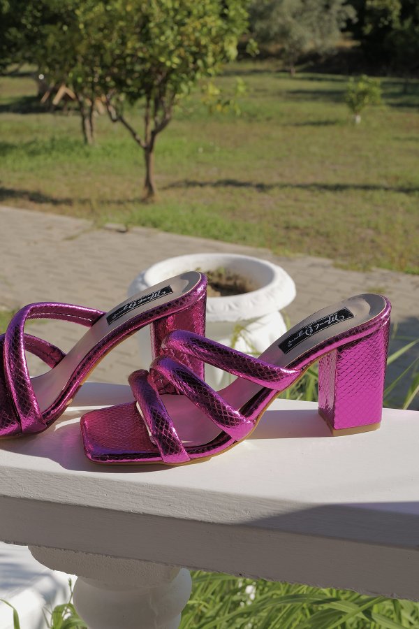 Kalın Topuklu Terlik