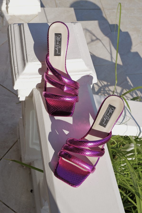 Kalın Topuklu Terlik