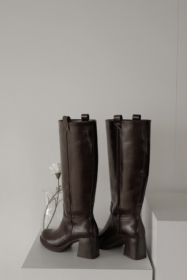 Kalın Topuk Uzun Çizme