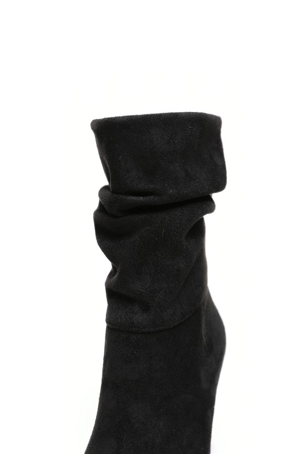 İnce Topuk Pliseli Bot