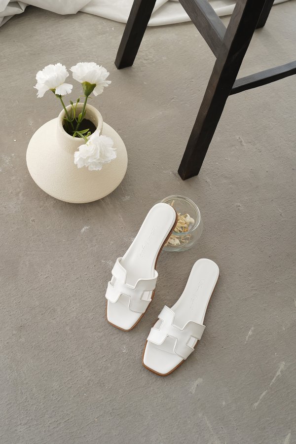 Kalın Bantlı Düz Terlik