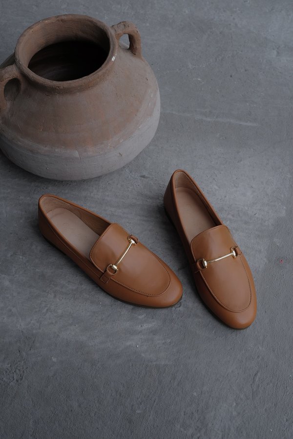 Toka Detaylı Deri Loafer