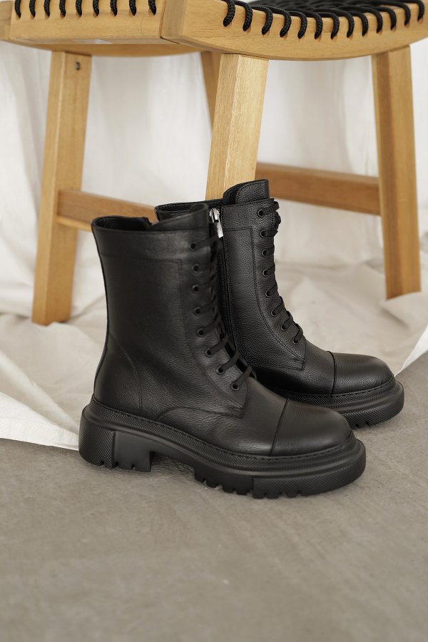 Bağcıklı Deri Bot