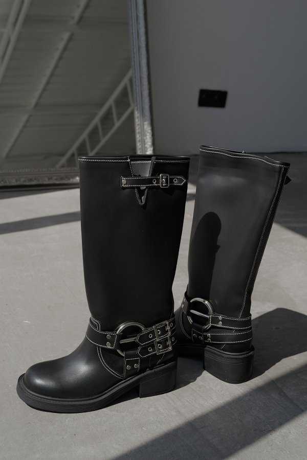 Kemer Tokalı Çizme