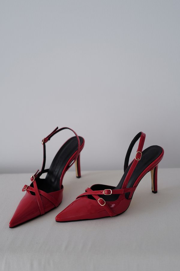 Çapraz Tokalı Stiletto