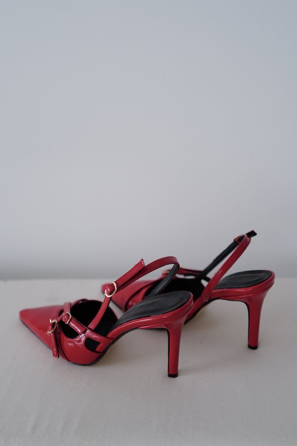 Çapraz Tokalı Stiletto