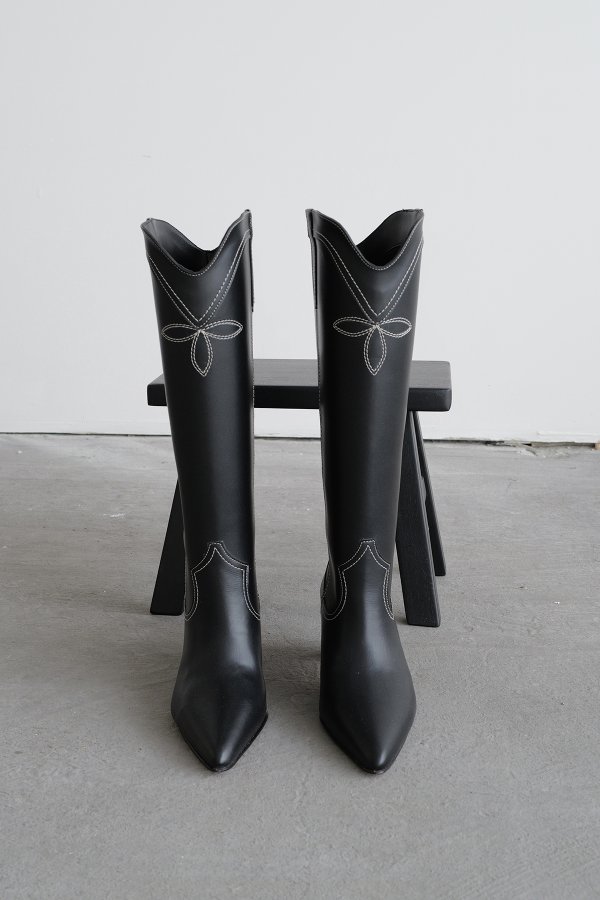 Nakışlı Uzun Çizme