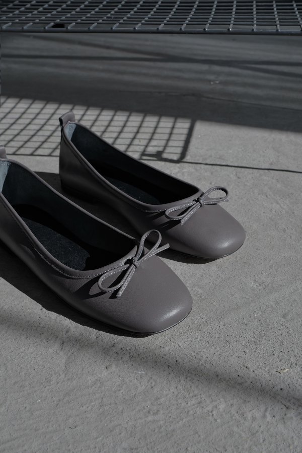 Fiyonklu Düz Taban Babet