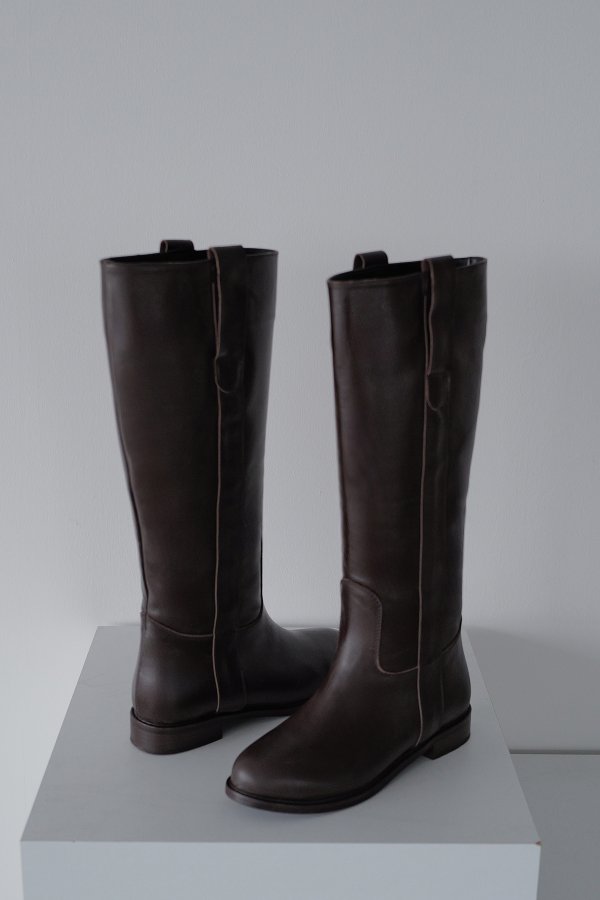 Şerit Detay Hakiki Deri Çizme