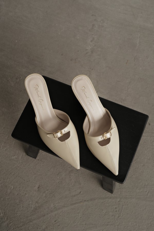 Kemerli Topuklu Terlik