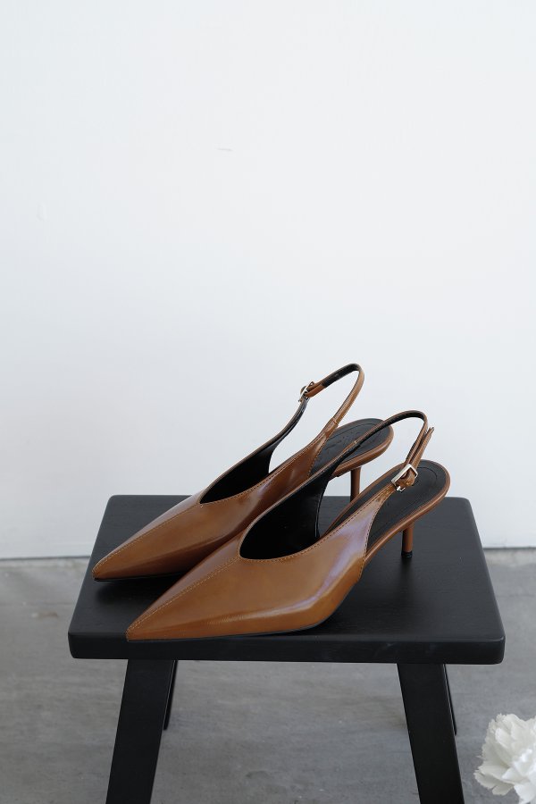 Arkası Açık Topuklu Ayakkabı