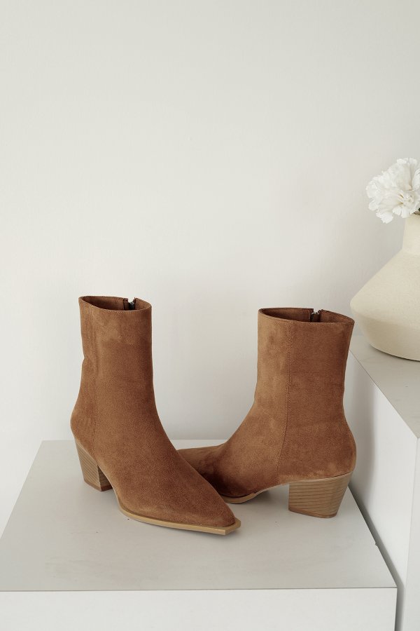 Kalın Topuk Süet Bot