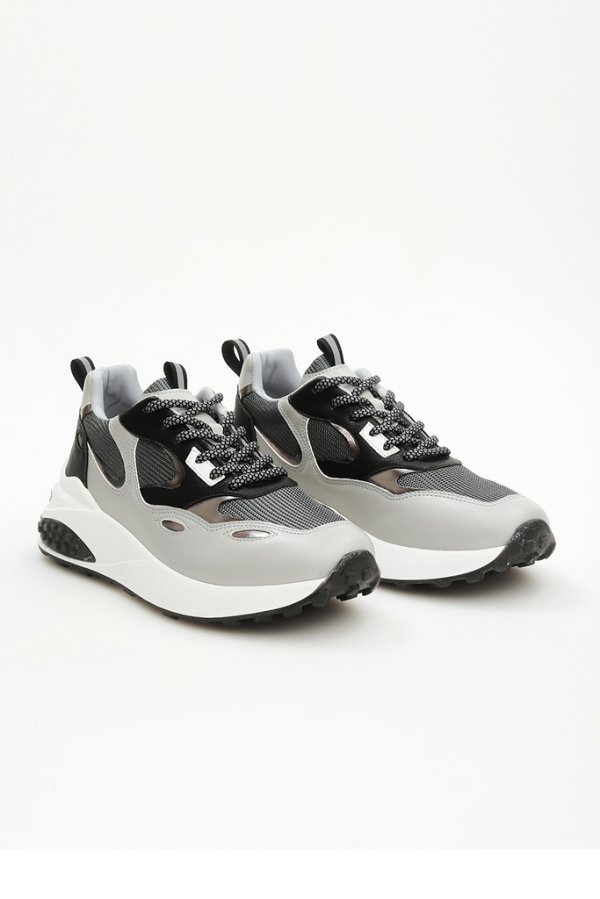 File Detaylı Sneaker